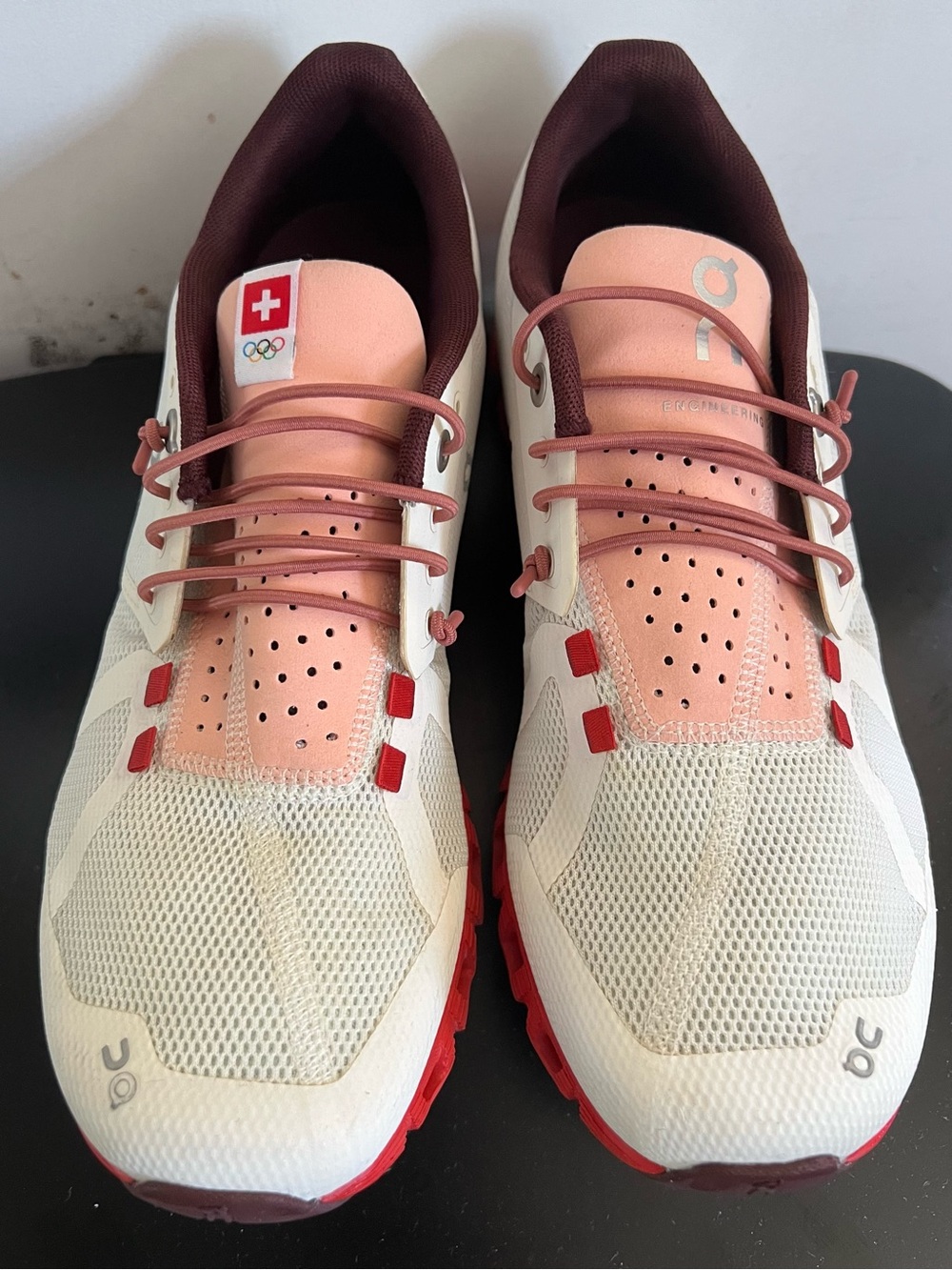 ON Running Cloud 5 Swiss Olimpics Sneakers